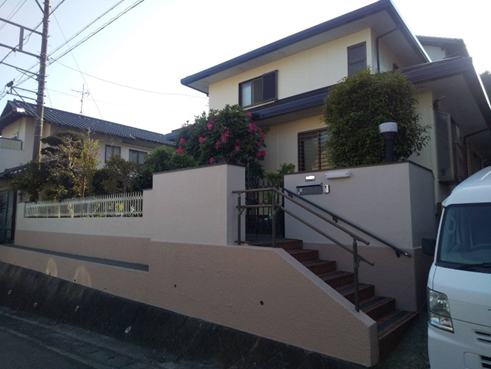 三島市で経年劣化のため外壁塗装と屋根葺き替えのリフォーム