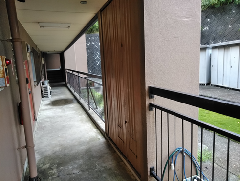 三島市アパート塗装玄関